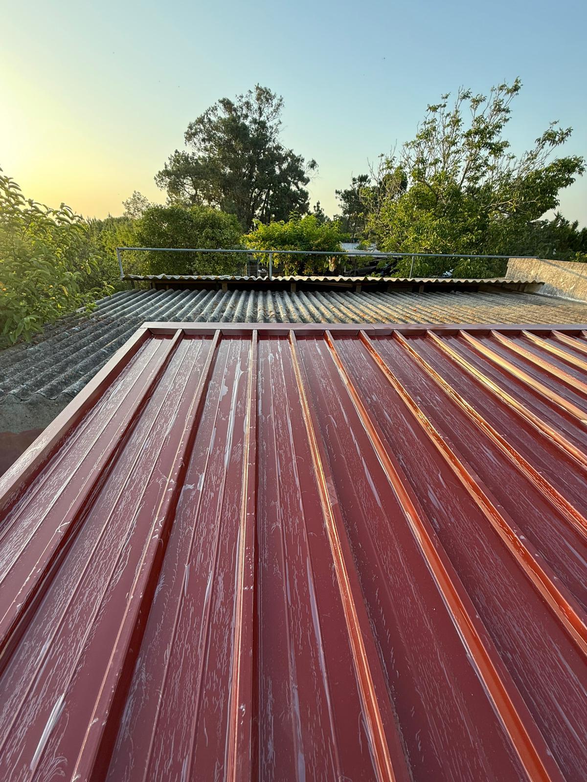 Instalação de painel sandwich